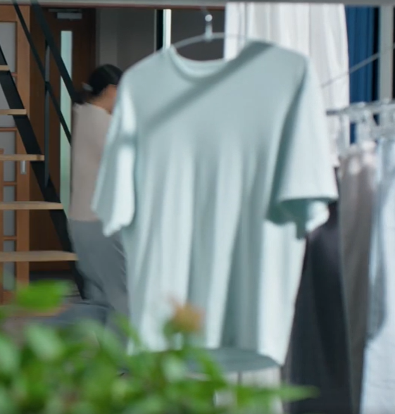 薄緑色のＴシャツ